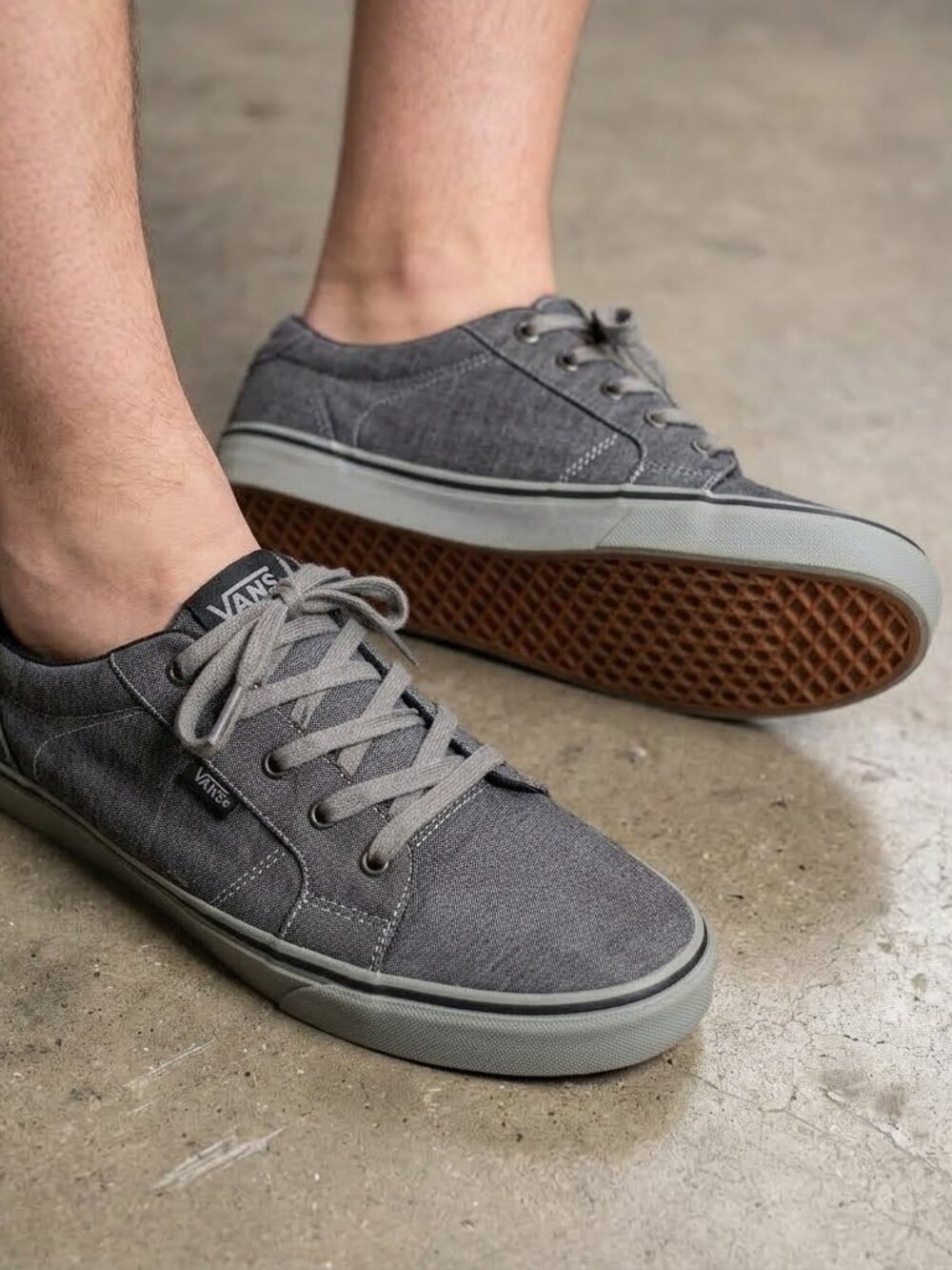 Vans Chukka Low Dark Grey Denim Pewter Canvas Skate Shoes Men's Size 11.5